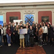 Le Bourgmestre a reçu à l’Hôtel de Ville de Seraing, les membres du Conseil communal de la Jeunesse et les jeunes artistes qui ont participé au concert solidaire