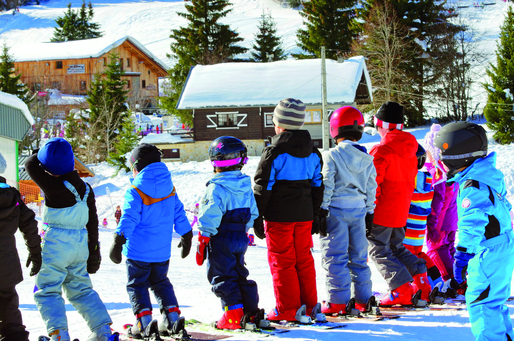 Les élèves partis en classe de neige à Châtel se retrouvent dans un quotidien français