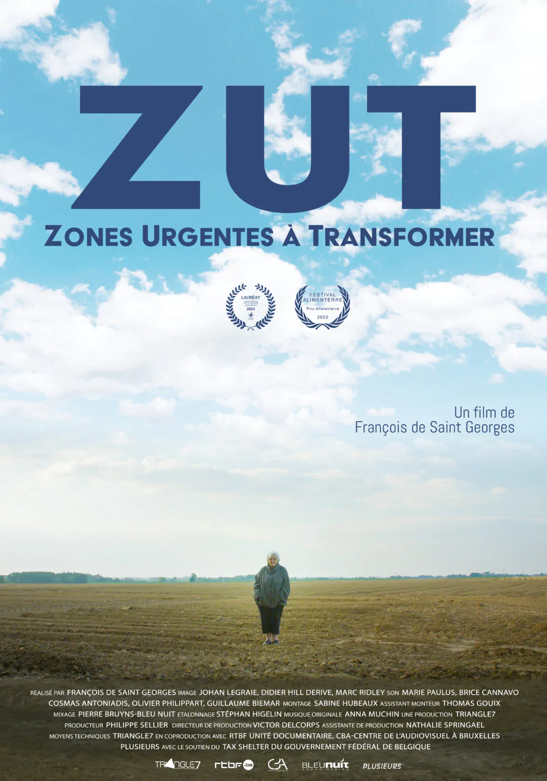 zut-1075×1536